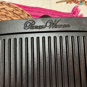 Beautiful* 18 in cast iron Grill Pioneer Woman!